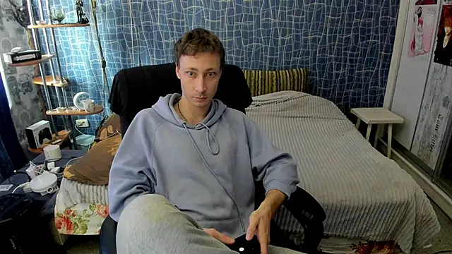 CuteBoy228 online show from April 17, 10:18 am