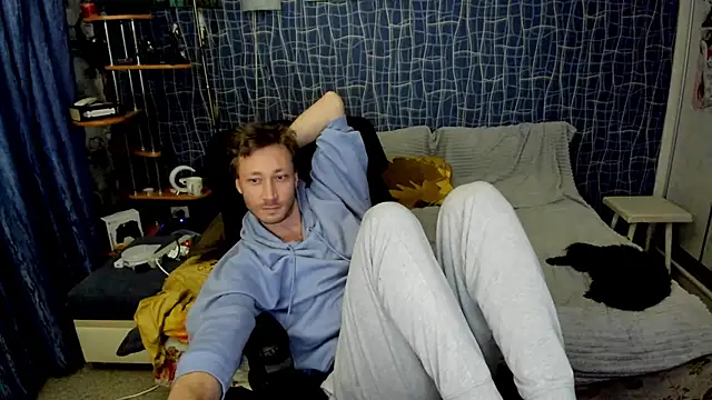CuteBoy228 online show from May 9, 10:46 pm