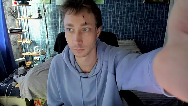 CuteBoy228 online show from April 22, 10:22 am