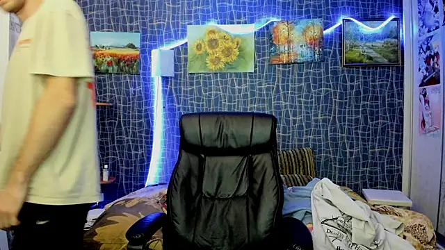 CuteBoy228 online show from December 17, 3:06 pm