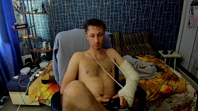 CuteBoy228 online show from June 12, 9:40 am