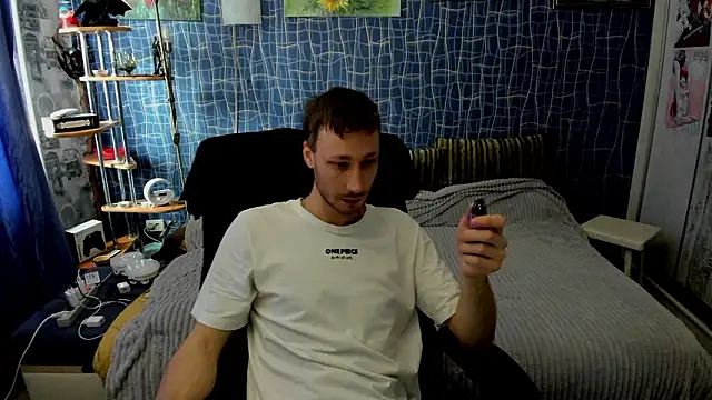 CuteBoy228 online show from March 19, 12:49 pm