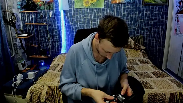 CuteBoy228 online show from February 19, 4:15 pm