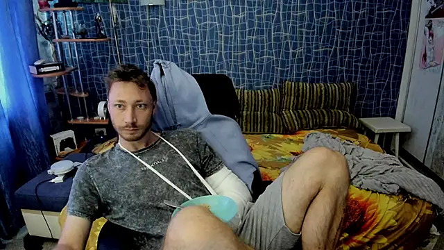 CuteBoy228 online show from May 27, 12:45 pm