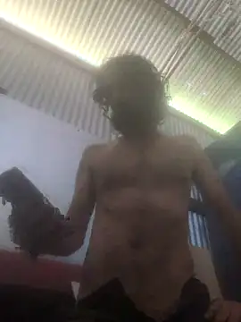 straightozgoesdwn online show from December 18, 2:27 am