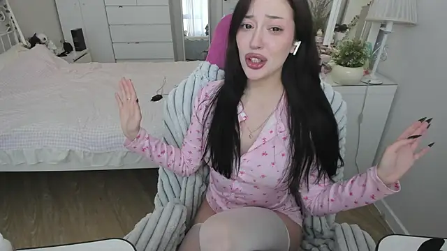 saadnesstyan online show from December 5, 6:12 am