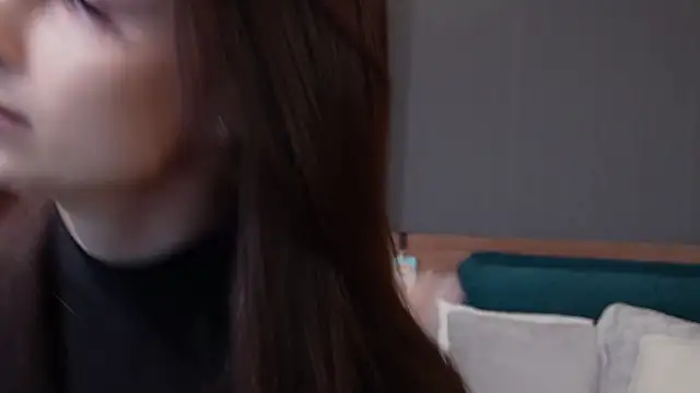 EmilyTrix online show from February 25, 9:09 am