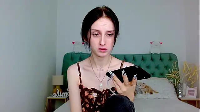 Snapshot of Little_moly999 chatting on September 22, 9:43 pm Little moly999 online show from September 22, 9:43 pm