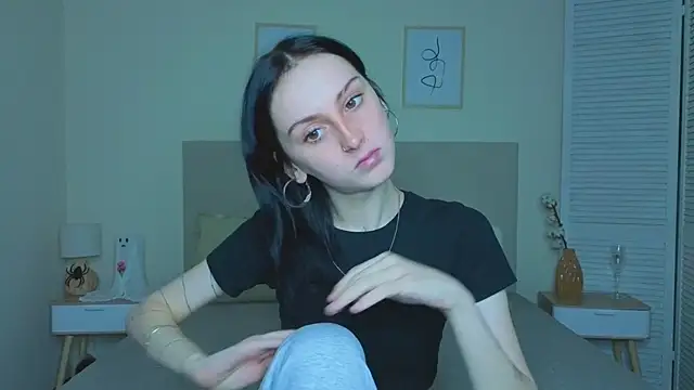 Little moly999 online show from November 6, 9:30 pm