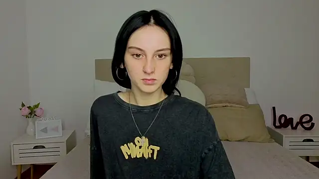 Snapshot of Little_moly999 chatting on October 16, 8:06 pm Little moly999 online show from October 16, 8:06 pm