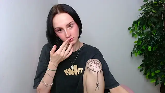 Little moly999 online show from November 29, 9:15 pm