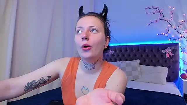 LilaVame online show from October 31, 8:49 pm