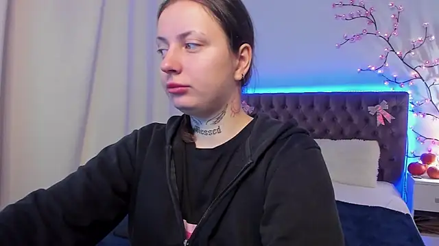 LilaVame online show from November 8, 8:56 pm