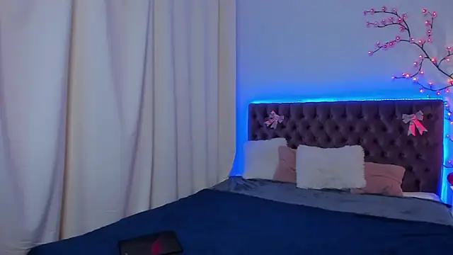 LilaVame online show from November 25, 8:42 pm