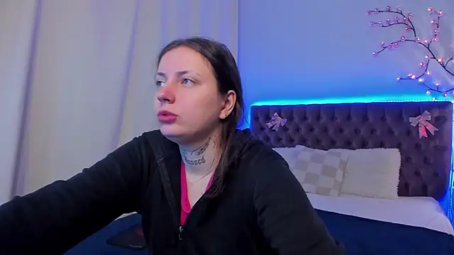 LilaVame online show from November 6, 8:46 pm