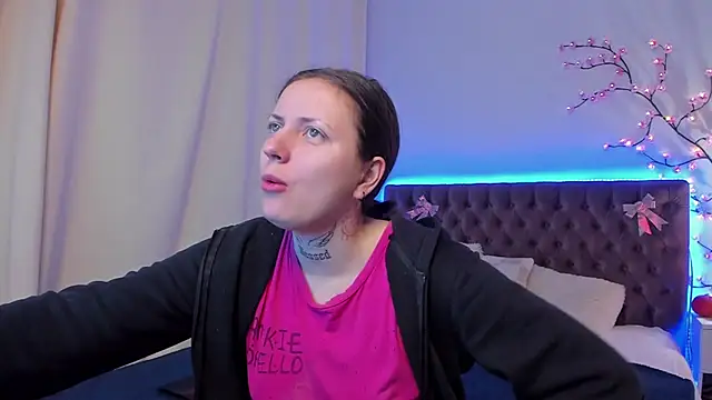 LilaVame online show from November 2, 8:58 pm