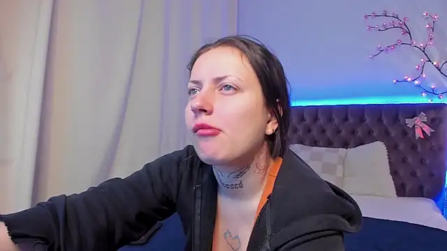 LilaVame online show from November 1, 8:46 pm