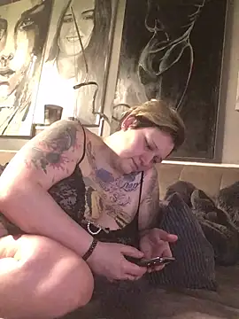 Ich-eben123 online show from February 5, 9:38 am