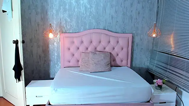 lissa jhonsoon online show from March 14, 12:55 pm