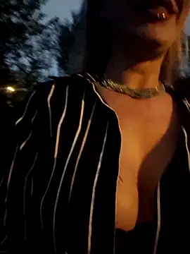 CelynaRoss online show from May 31, 1:44 am
