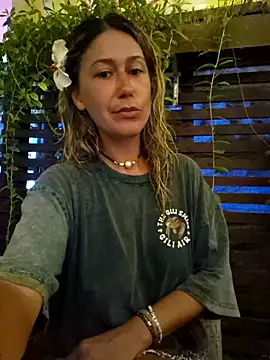 CelynaRoss online show from February 18, 2:24 pm