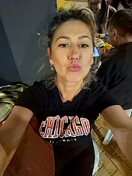 CelynaRoss online show from January 17, 2:42 pm