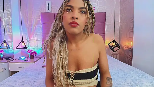 LexieBloom online show from October 4, 4:03 am