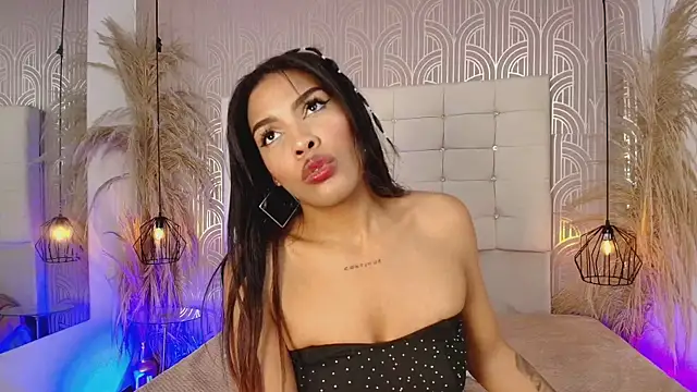 LexieBloom online show from March 10, 4:05 am