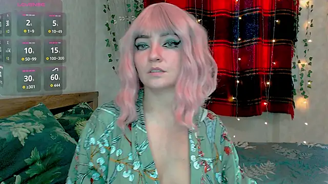 MagicPink online show from December 18, 11:58 am