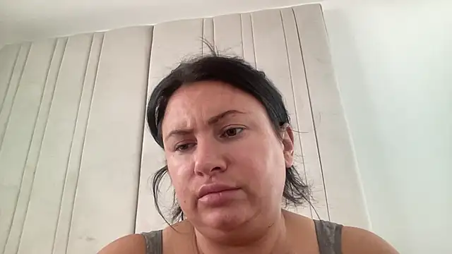 Snapshot of Desire-XOXOX chatting on October 9, 11:22 am Desire-XOXOX online show from October 9, 11:22 am