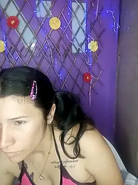 Snapshot of karinnahotdirty chatting on September 11, 7:47 pm karinnahotdirty online show from September 11, 7:47 pm