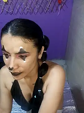 Snapshot of karinnahotdirty chatting on October 9, 9:26 pm karinnahotdirty online show from October 9, 9:26 pm