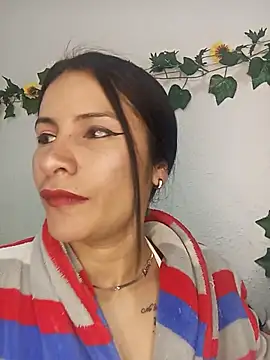 karinnahotdirty online show from February 19, 8:17 pm