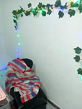 karinnahotdirty online show from March 6, 9:10 pm