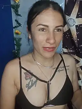 Snapshot of karinnahotdirty chatting on May 7, 8:56 pm karinnahotdirty online show from May 7, 8:56 pm