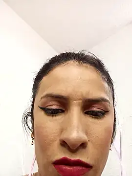 karinnahotdirty online show from January 8, 8:48 pm