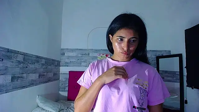 Snapshot of Pleassing_neighbour chatting on July 11, 12:44 am Pleassing neighbour online show from July 11, 12:44 am