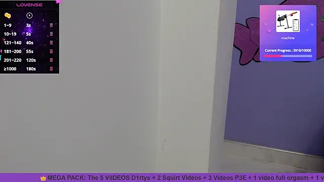 Snapshot of skinnykalitzo18 chatting on December 3, 1:54 pm skinnykalitzo18 online show from December 3, 1:54 pm