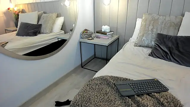 Karlla Brown online show from March 28, 12:33 am