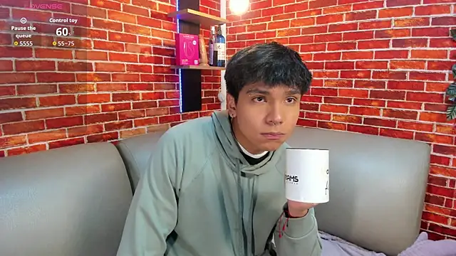 Thiago Kozak online show from April 2, 12:56 pm