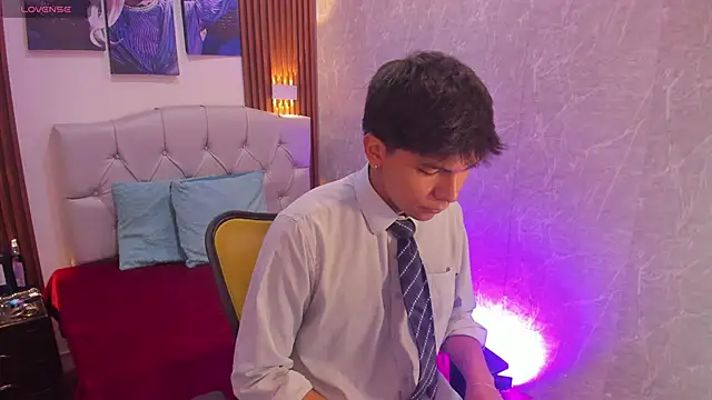 Thiago Kozak online show from October 23, 1:43 pm