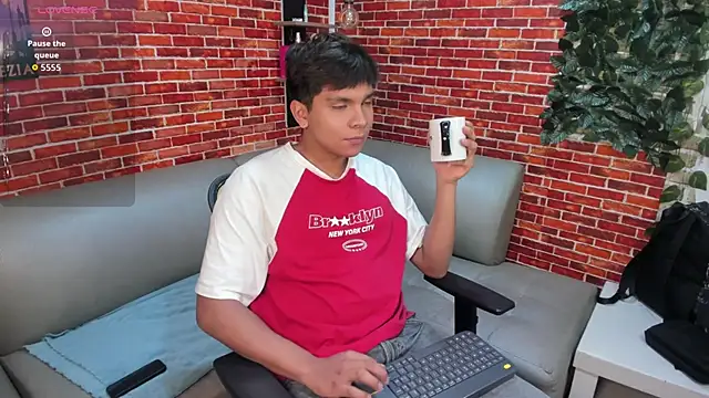 Thiago Kozak online show from May 22, 1:20 pm