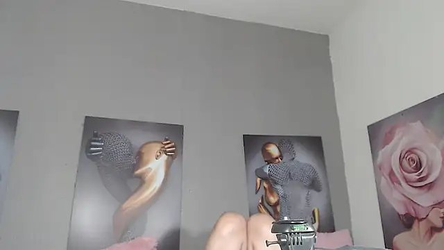 Snapshot of AntonellaBlanc chatting on June 13, 5:11 pm AntonellaBlanc online show from June 13, 5:11 pm