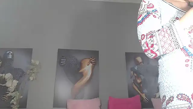 AntonellaBlanc online show from May 8, 4:49 am