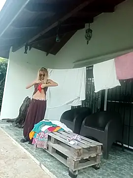 LunaNatural online show from December 4, 9:58 pm