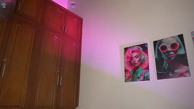 pocahotass 11 online show from March 24, 11:10 am