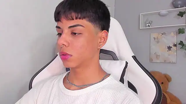 Thomas wil online show from November 14, 6:39 am