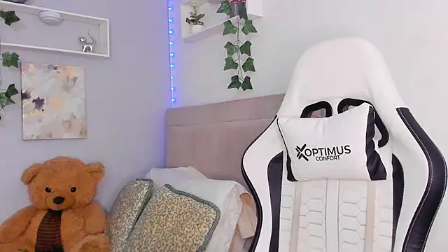 Thomas wil online show from November 11, 8:47 pm