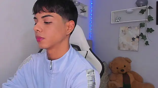 Thomas wil online show from November 1, 1:23 am