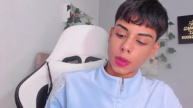 Thomas wil online show from November 15, 3:21 am